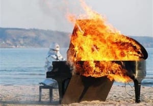 burning_piano
